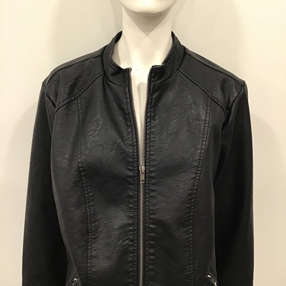 Torrid Faux Leather Moto Jacket Women Plus Size 2X Black Good Quilted Biker - Picture 2 of 16